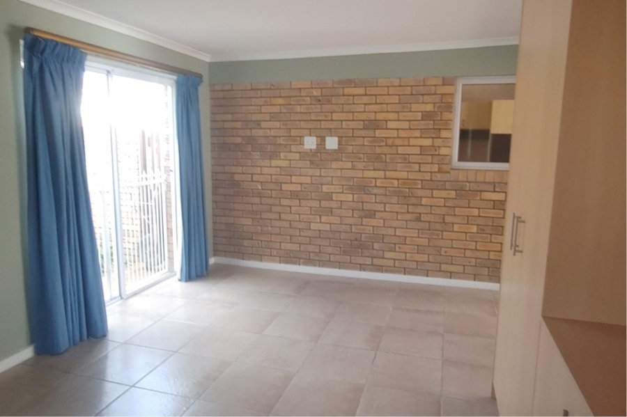 2 Bedroom Property for Sale in Protea Heights Western Cape
